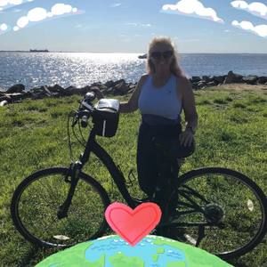 Meet your Posher, Cathy